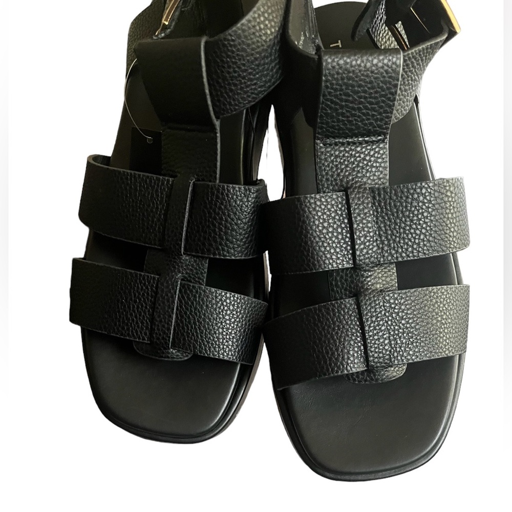 NWT  TORRID FLATFORM GLADIATOR SHOES- Wide Width
